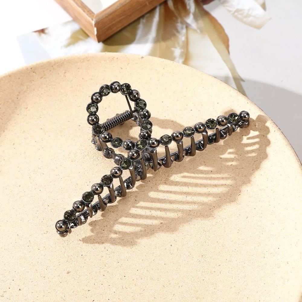Rhinestone Metal Hair Claw - Image 48