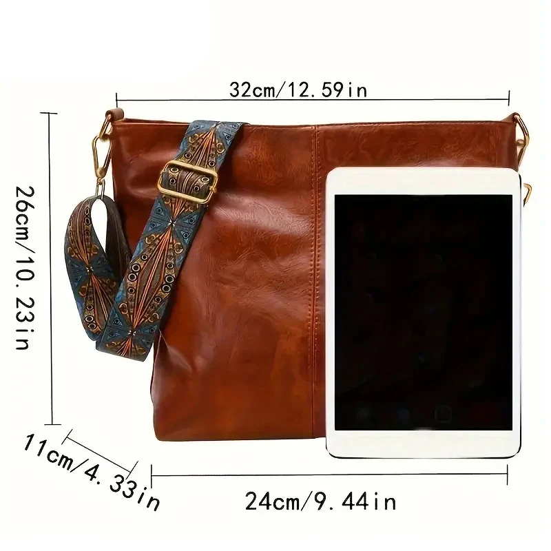 Solo Chic Bucket: Trendsetting Crossbody Essential - Image 6