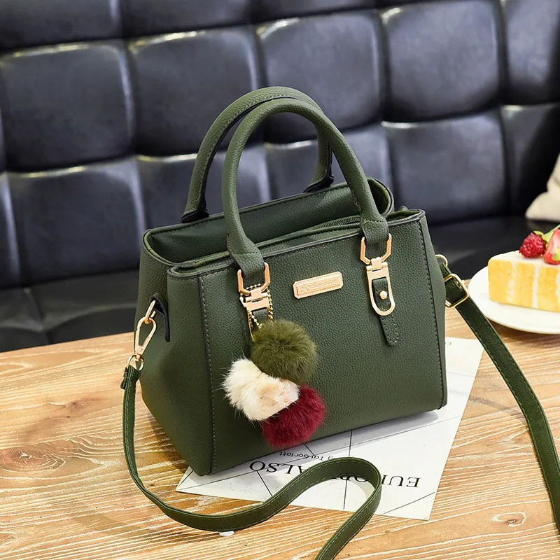 Tassel Tote Chic: Vintage Boston Messenger - Image 10