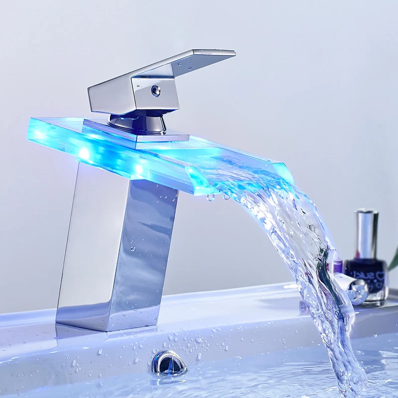 Temperature Sensing LED Faucet - Image 3