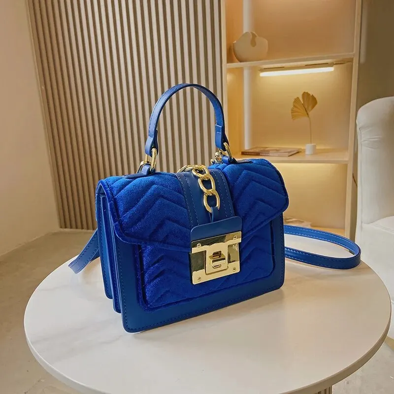 Velvet Aura: The Petite Square Ensemble - Image 10