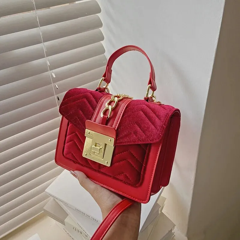 Velvet Aura: The Petite Square Ensemble - Image 8