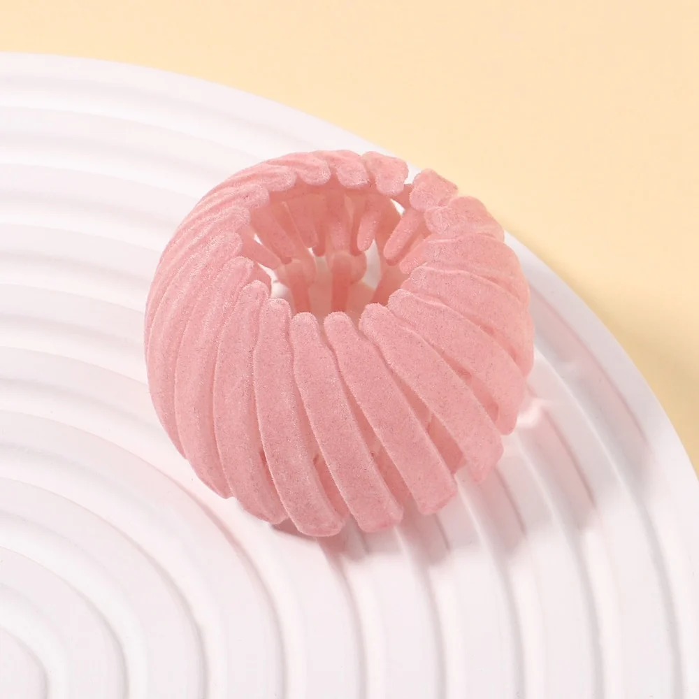 Velvet Hair Bun Buckle Claw - Image 3
