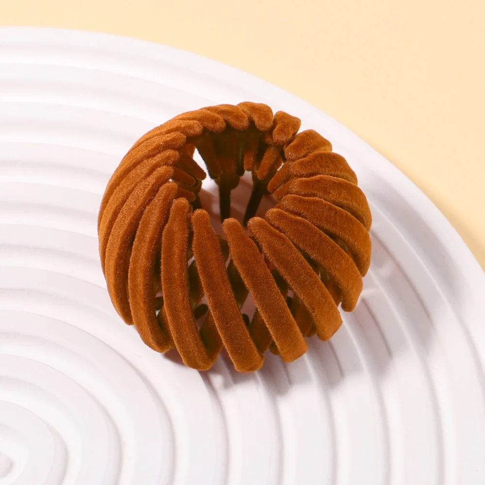 Velvet Hair Bun Buckle Claw - Image 4