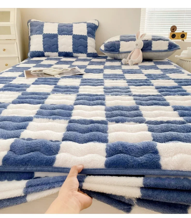 Velvet Mattress Cover - Image 12