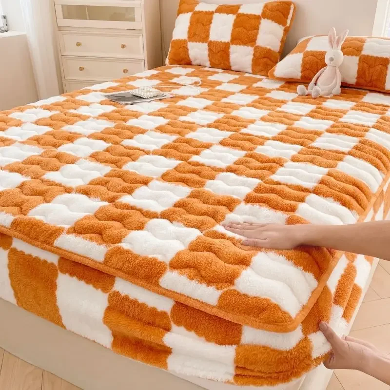 Velvet Mattress Cover - Image 5