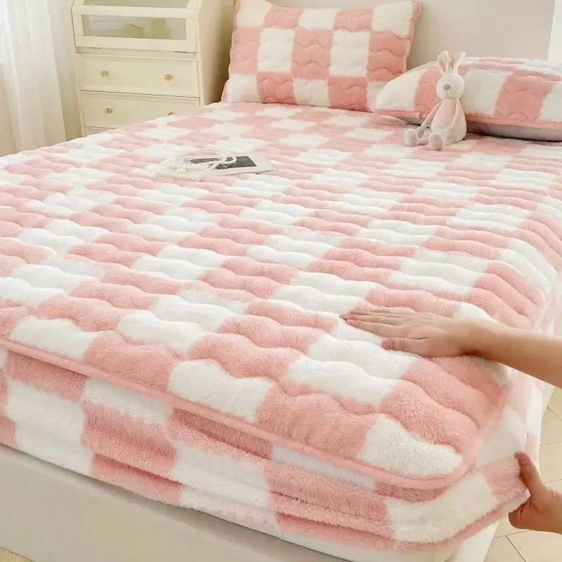 Velvet Mattress Cover - Image 6
