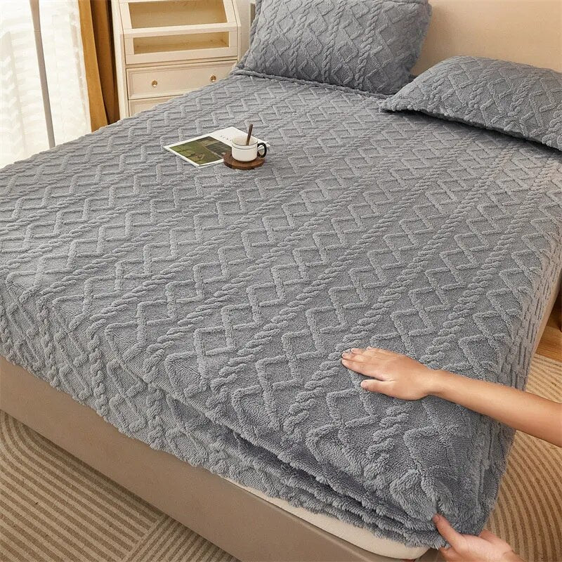 Warm Fluffy Bed Cover - Image 11