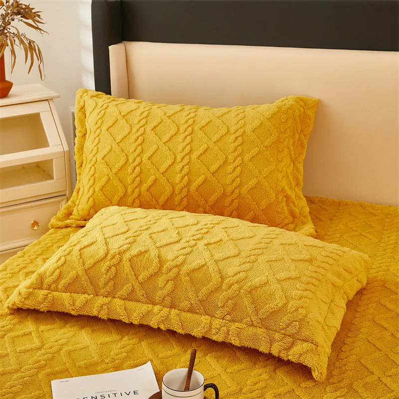 Warm Fluffy Bed Cover - Image 15