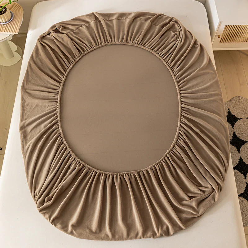 Warm Plush Fitted Bed Sheet - Image 4