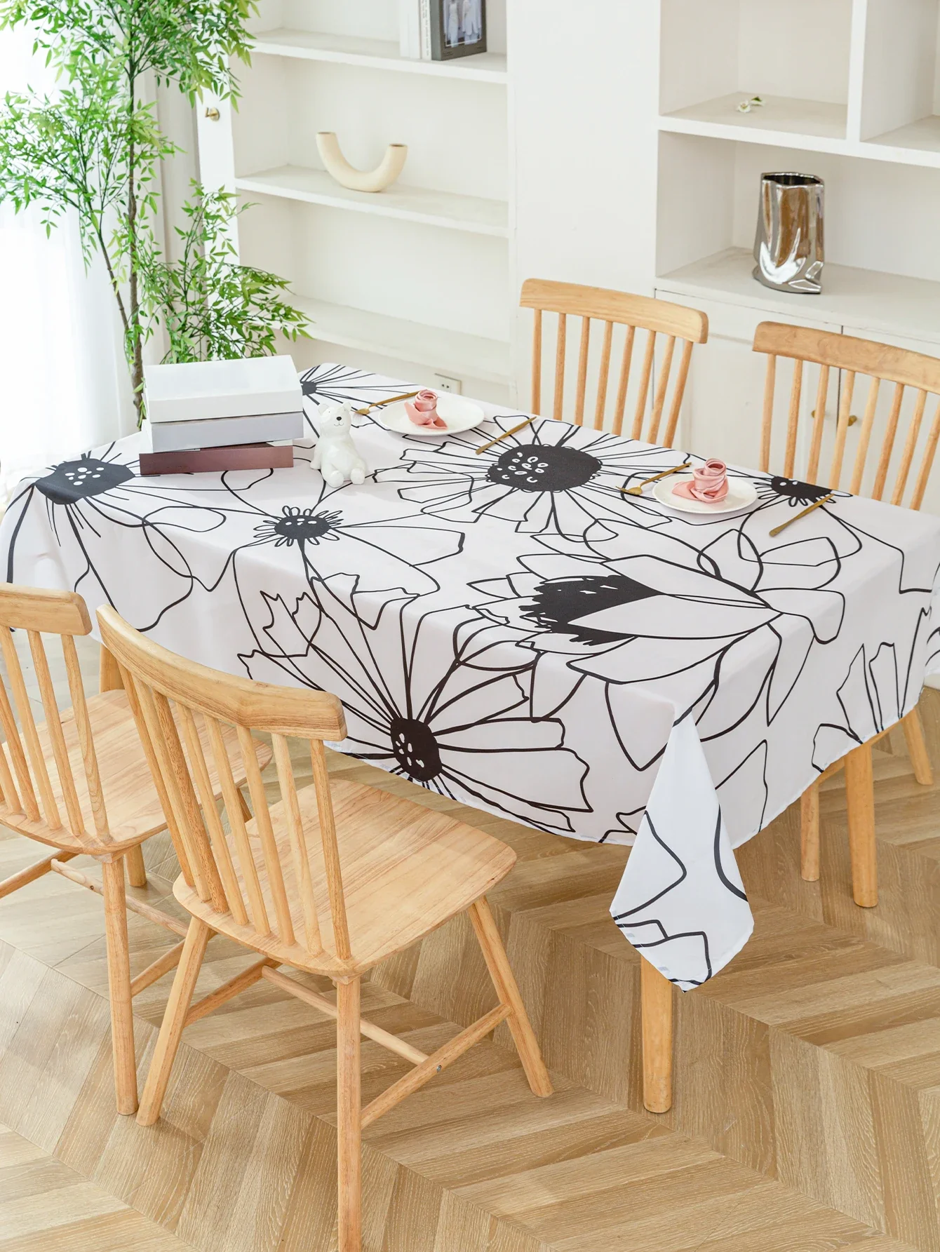 Waterproof Table Cloth - Image 3