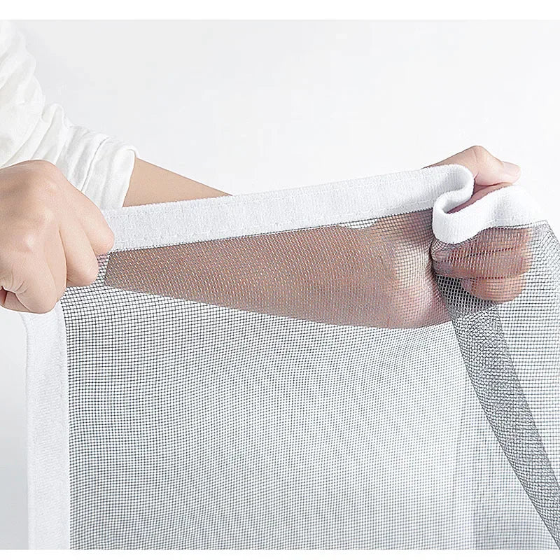 White Window Screen - Image 4